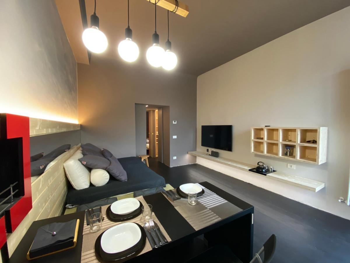 Spazio Luna Milano Exteriör bild